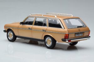 Mercedes 200T S123 Μπεζ Norev 1:18 183738 Μέταλλο - εικόνα 7 από 9