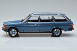Mercedes 200T S123 Μπλε Norev 1:18 183737 Μέταλλο - εικόνα 4 από 7