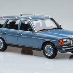 Mercedes 200T S123 Μπλε Norev 1:18 - image 5 of 7