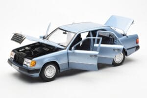 Mercedes 230E W124 Ανοιχτό Μπλε Μεταλλικό Norev 1:18 183945 Μέταλλο - εικόνα 2 από 8