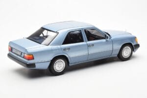 Mercedes 230E W124 Ανοιχτό Μπλε Μεταλλικό Norev 1:18 183945 Μέταλλο - εικόνα 3 από 8
