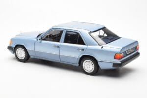 Mercedes 230E W124 Ανοιχτό Μπλε Μεταλλικό Norev 1:18 183945 Μέταλλο - εικόνα 7 από 8