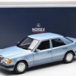 Mercedes 230E W124 Ανοιχτό Μπλε Μεταλλικό Norev 1:18 - image 8 of 8