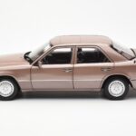 Mercedes 230E W124 Rosewood Metallic Έκδοση Αντιπροσώπου Norev 1:18 B66040697 - image 4 of 8