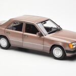 Mercedes 230E W124 Rosewood Metallic Έκδοση Αντιπροσώπου Norev 1:18 B66040697 - image 6 of 8