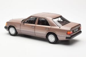 Mercedes 230E W124 Rosewood Metallic Έκδοση Αντιπροσώπου Norev 1:18 B66040697 Μέταλλο - εικόνα 7 από 8