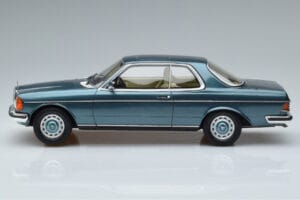 Mercedes 280 CE C123 Μπλε Otto 1:18 OT627 Ρητίνη - εικόνα 3 από 6