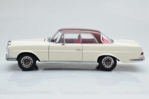 Mercedes 280 SE W108 Λευκό AUTOart 1:18 76287 Μέταλλο - εικόνα 5 από 8