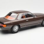 Mercedes 500 SLC C107 Καφέ KK-Scale 1:18 180851 - image 2 of 6