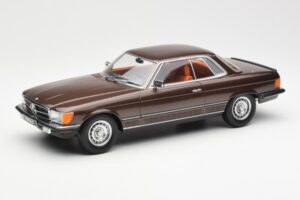 Mercedes 500 SLC C107 Καφέ KK-Scale 1:18 180851