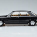 Mercedes 560 SEL W126 Μαύρο Norev 1:18 - image 4 of 7