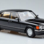 Mercedes 560 SEL W126 Μαύρο Norev 1:18 - image 5 of 7