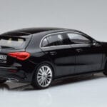 Mercedes A-Class W177 AMG Line Norev 1:18 183861 Μέταλλο - image 3 of 7