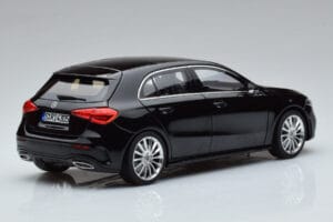 Mercedes A-Class W177 AMG Line Norev 1:18 183861 Μέταλλο - εικόνα 3 από 7