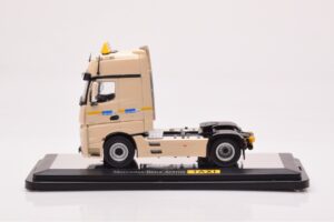 Mercedes Actros Gigaspace IAA 2012 Ταξί NZG 1:50