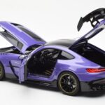 Mercedes AMG GT Black Series Μωβ Asia Exclusive Norev 1:18 - image 5 of 8