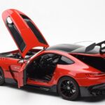 Mercedes AMG GT Black Series Κόκκινο Asia Exclusive Norev 1:18 - image 5 of 8