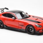 Mercedes AMG GT Black Series Κόκκινο Asia Exclusive Norev 1:18 - image 6 of 8