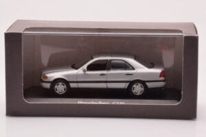Mercedes C-Class W202 C220 Ασημί Minichamps 1:43 B66005705-M1 Μέταλλο - εικόνα 4 από 4