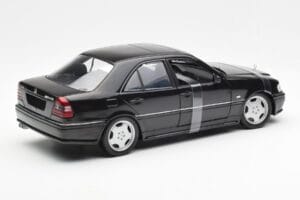 Mercedes C-Class W202 C36 AMG Μαύρο Μεταλλικό UT Models 1:18 26102 Μέταλλο - εικόνα 2 από 6
