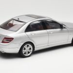 Mercedes C-Class W204 Avantgarde Ασημί AUTOart 1:18 B66962368 - image 3 of 8