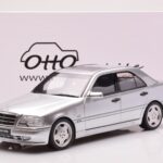 Mercedes C36 AMG W202 Ασημί Otto 1:18 - image 6 of 6