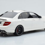 Mercedes C63 AMG W204 Λευκό GT Spirit 1:18 - image 2 of 6