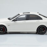 Mercedes C63 AMG W204 Λευκό GT Spirit 1:18 - image 3 of 6