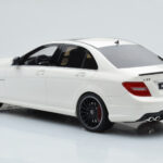 Mercedes C63 AMG W204 Λευκό GT Spirit 1:18 - image 5 of 6