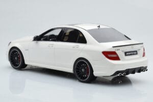 Mercedes C63 AMG W204 Λευκό GT Spirit 1:18 GT166 Ρητίνη - εικόνα 5 από 6