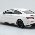 Mercedes C63S AMG C205 Coupe Λευκό GT Spirit 1:18 - image 5 of 6