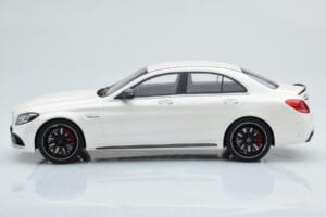 Mercedes C63S AMG W205 Λευκό GT Spirit 1:18 B66960370 Ρητίνη - εικόνα 3 από 6