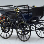 Mercedes Daimler Motorkutsche Σκούρο Μπλε Norev 1:18 - image 4 of 6