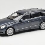 Mercedes E-Class S212 T-Model Tenorit Γκρι Metallic Minichamps 1:18 B66962447