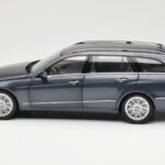 Mercedes E-Class S212 T-Model Tenorit Γκρι Metallic Minichamps 1:18 B66962447 - image 4 of 8