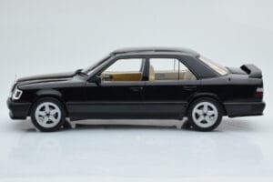 Mercedes E-Class W124 Tuning Μαύρο MCG 1:18 MCG18341 Μέταλλο - εικόνα 3 από 6