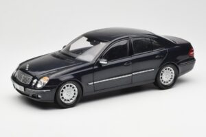 Mercedes E-Class W211 Μπλε Metallic Kyosho 1:18 B66962147