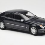 Mercedes E-Class W211 Μπλε Metallic Kyosho 1:18 B66962147 - image 6 of 8