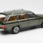 Mercedes 230T W123 T-Model Πράσινο Μεταλλικό Norev 1:18 183730 - image 3 of 8