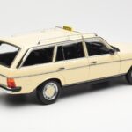 Mercedes 230T W123 T-Model Ταξί Norev 1:18 183731 - image 3 of 8