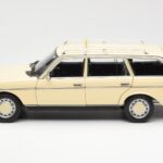Mercedes 230T W123 T-Model Ταξί Norev 1:18 183731 - image 4 of 8