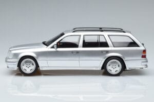 Mercedes E36 AMG S124 Ασημί Otto 1:18 OT889 Ρητίνη - εικόνα 3 από 6