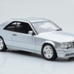 Mercedes E36 AMG C124 Coupe Ασημί Otto 1:18 - image 4 of 6