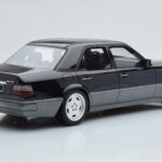 Mercedes E60 AMG W124 Μαύρο Otto 1:18 - image 2 of 6