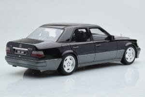 Mercedes E60 AMG W124 Μαύρο Otto 1:18 OT131 Ρητίνη - εικόνα 2 από 6