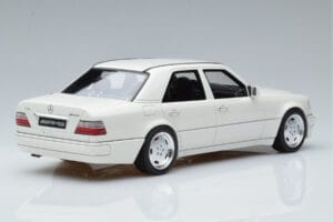 Mercedes E60 AMG W124 Λευκό Otto 1:18 B66040640 Ρητίνη - εικόνα 2 από 6