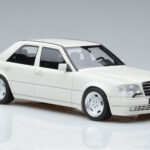 Mercedes E60 AMG W124 Λευκό Otto 1:18 - image 4 of 6