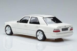 Mercedes E60 AMG W124 Λευκό Otto 1:18 B66040640 Ρητίνη - εικόνα 5 από 6