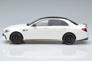 Mercedes AMG E63 S W213 Λευκό GT Spirit 1:18 B66965711 Ρητίνη - εικόνα 3 από 6