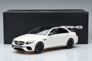 Mercedes AMG E63 S W213 Λευκό GT Spirit 1:18 B66965711 Ρητίνη - εικόνα 6 από 6